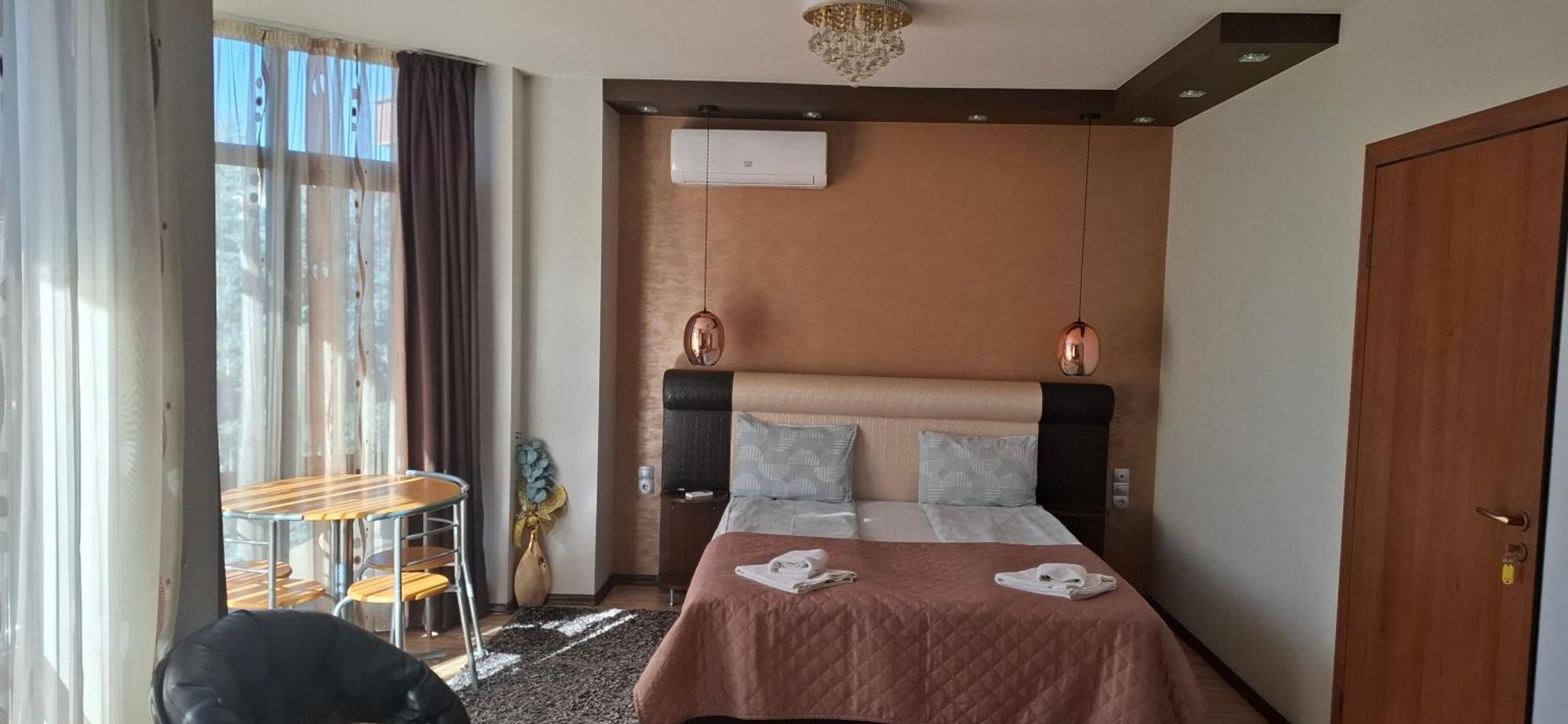 Fantasy Apartaments And Studios Avenue Комплекс Фантазия Хисаря Esterno foto